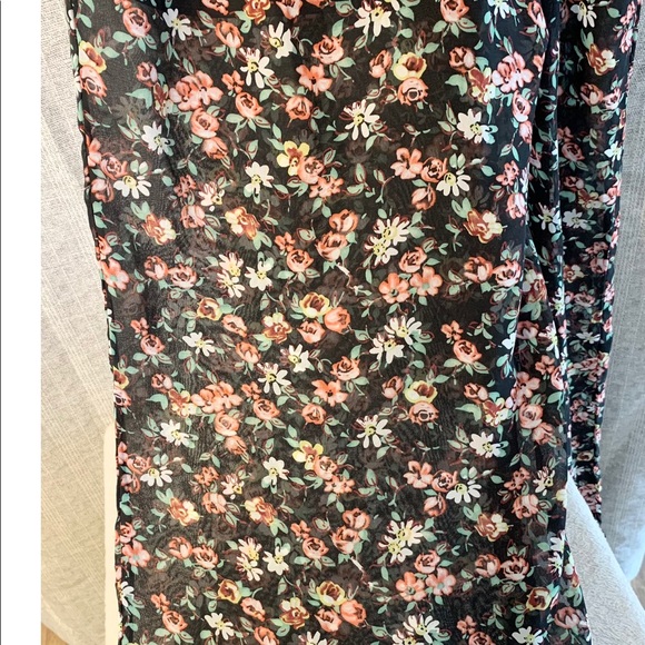 CHARLOTTE RUSSE Sheer Bottom Floral Pants - Picture 2 of 6